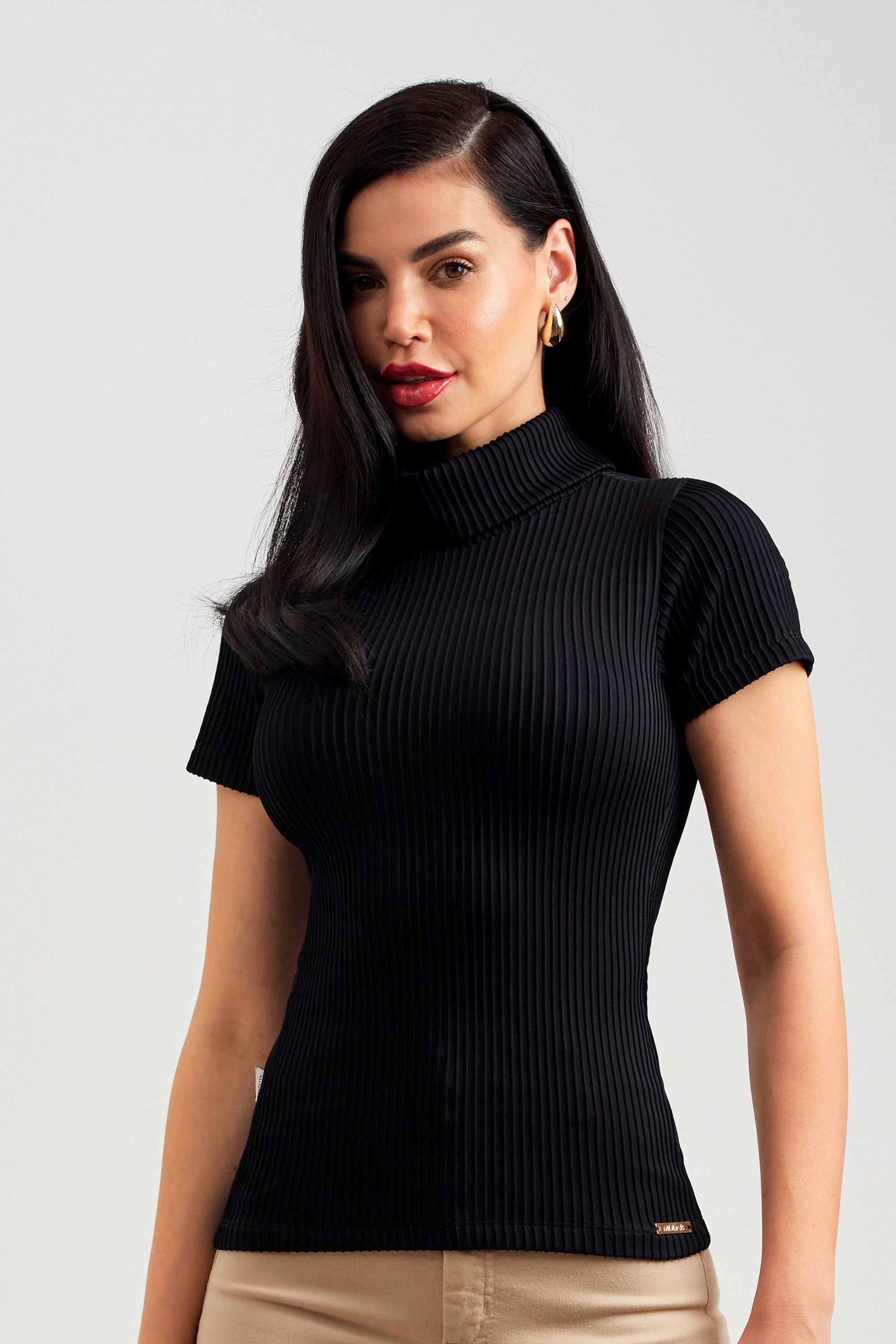 Blusa Canelada Premium Gola Alta Preta